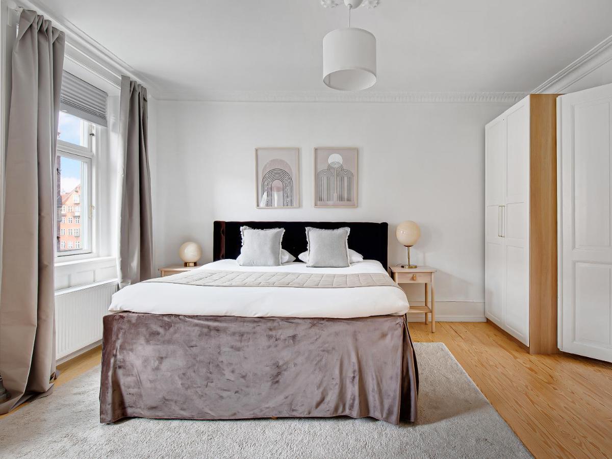 Sanders Stage - Chic Three-Bedroom Apartment Near Nyhavn Копенгаген Екстер'єр фото